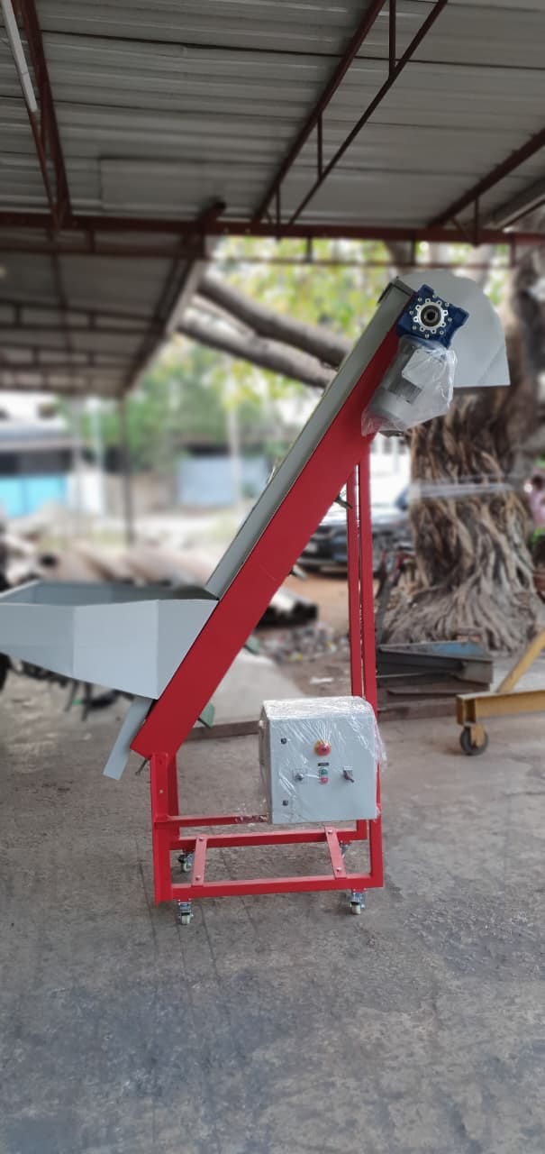 Elevator Conveyor for Processing Machine