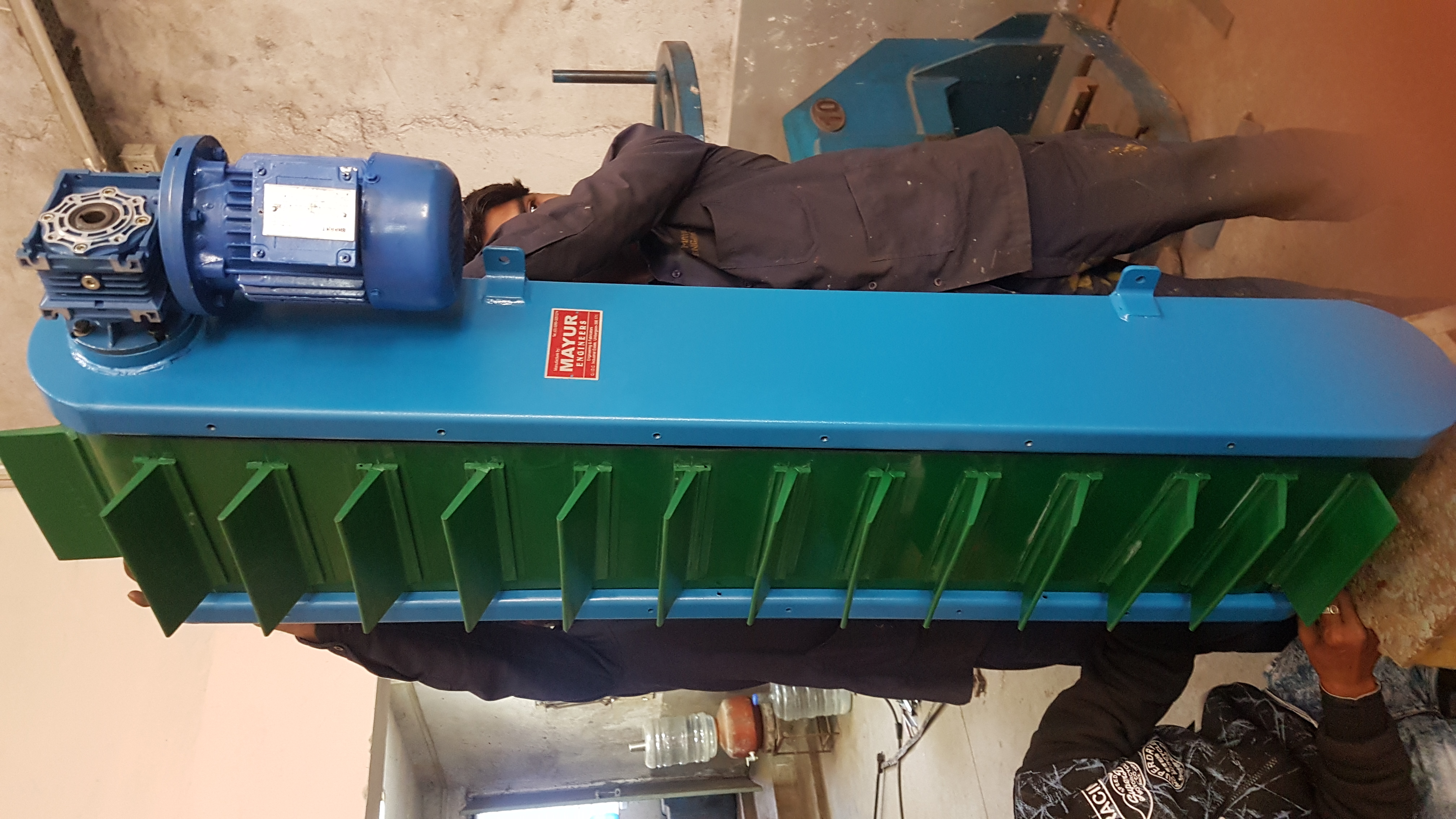 Elevator Conveyor for Processing Machine